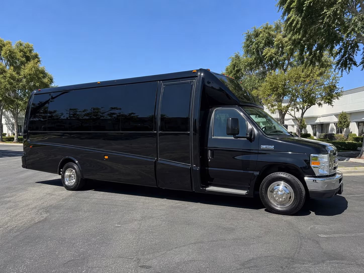 downey corporate retreat shuttle bus rentals